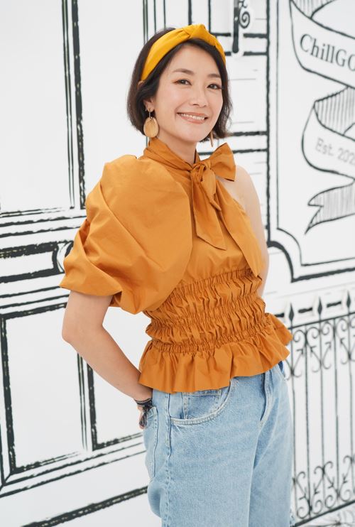 自言生完後跟足傳統坐月方法。