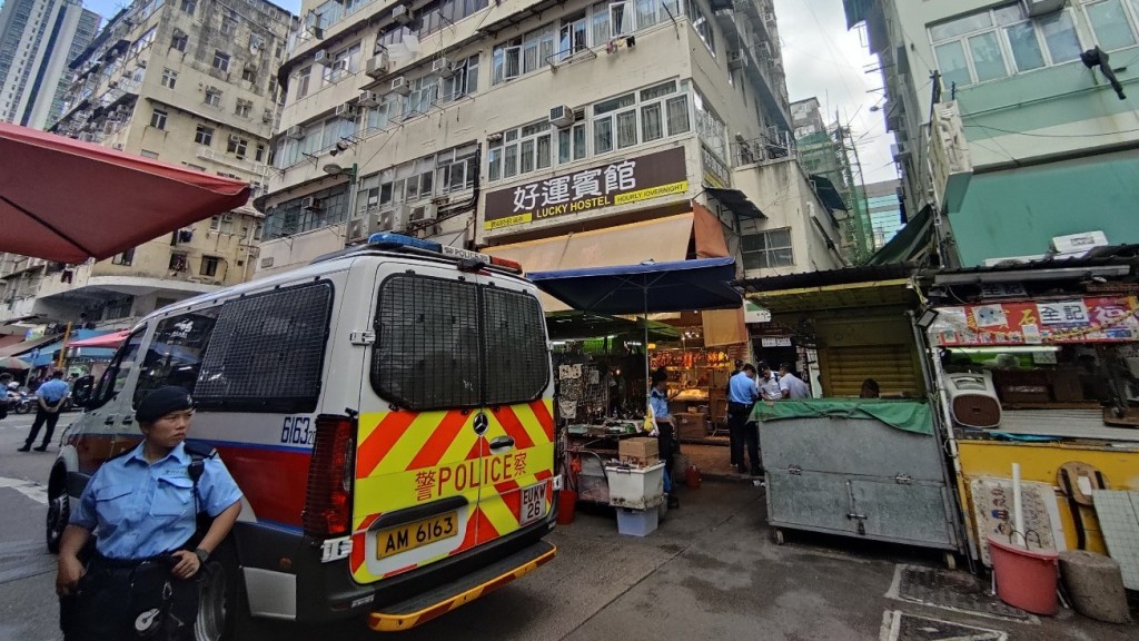 社署表示高度關注今日(5日)在深水埗桂林街一大廈發生的家庭慘劇。楊偉亨攝