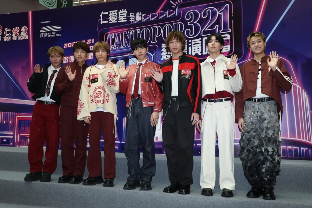 Hannz（左二）表示難以避免「黐金糠」話題。