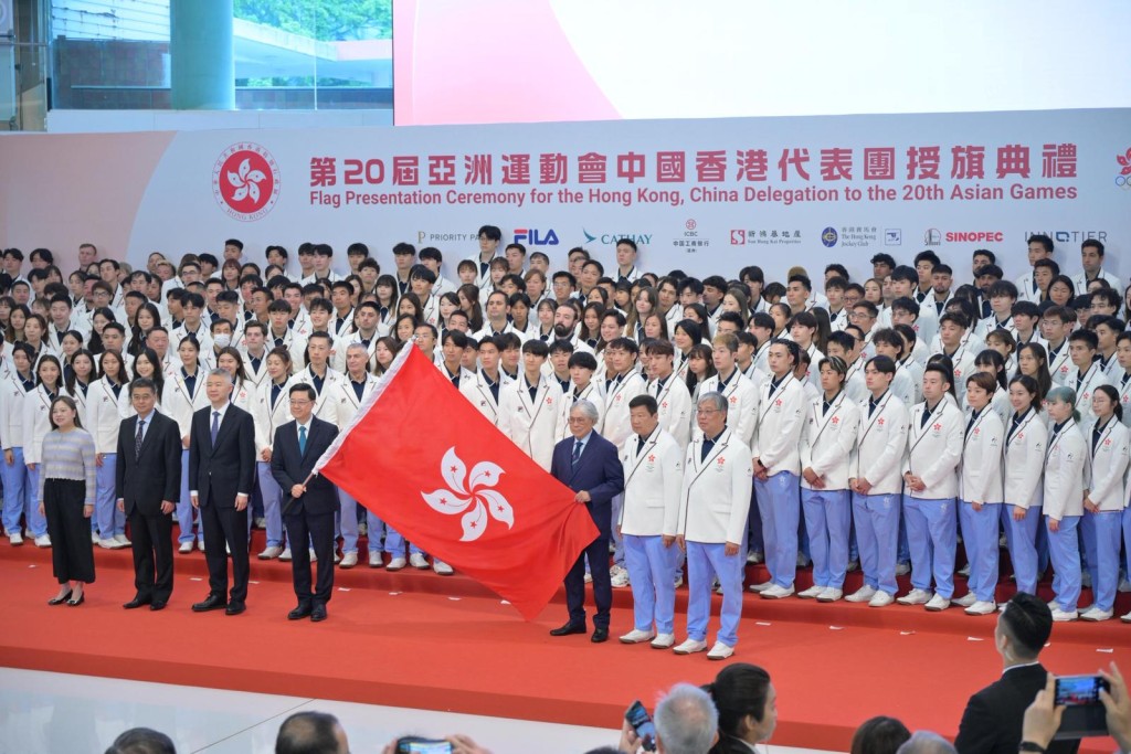 特首李家超今日主持亚运会的授旗礼。苏正谦摄