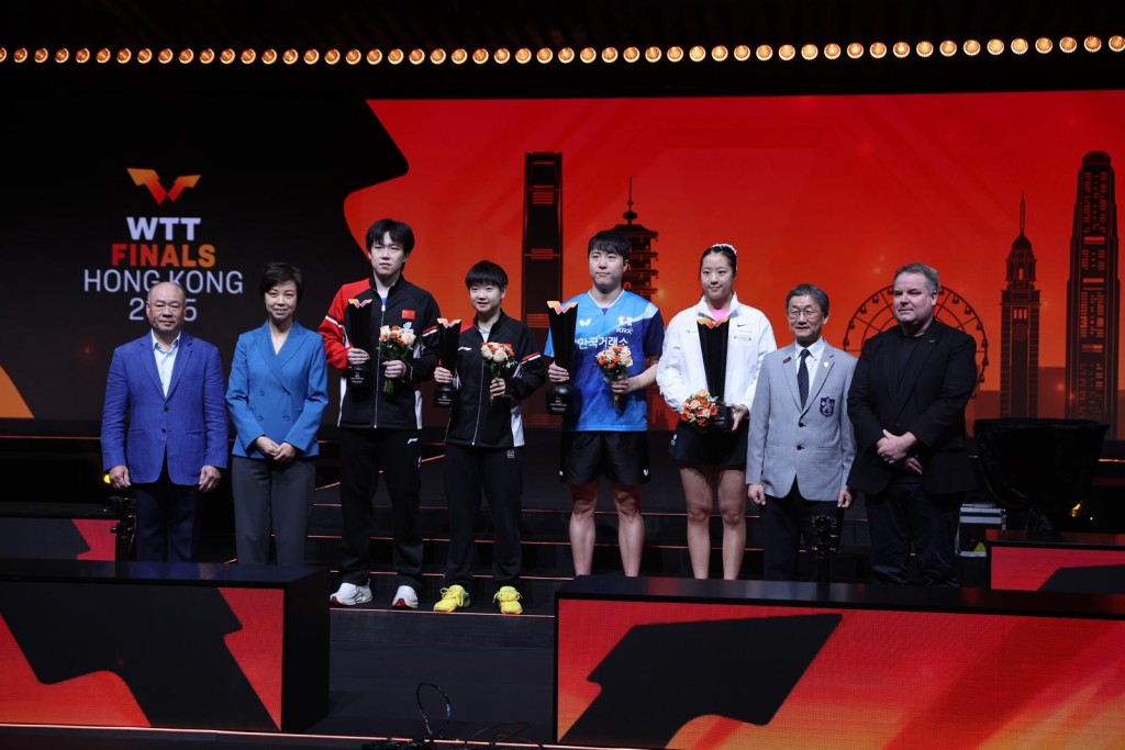 南韓組合林鐘勳及申裕斌在混雙決賽擊敗不在狀態的國家隊星級組合王楚欽及孫穎莎奪冠。何家豪攝 南韓組合林鐘勳及申裕斌在混雙決賽擊敗不在狀態的國家隊星級組合王楚欽及孫穎莎奪冠。何家豪攝