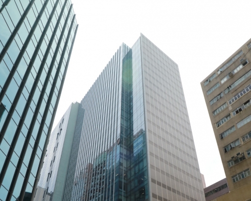 觀塘俊匯中心低層全層以意向價1.4億放售。