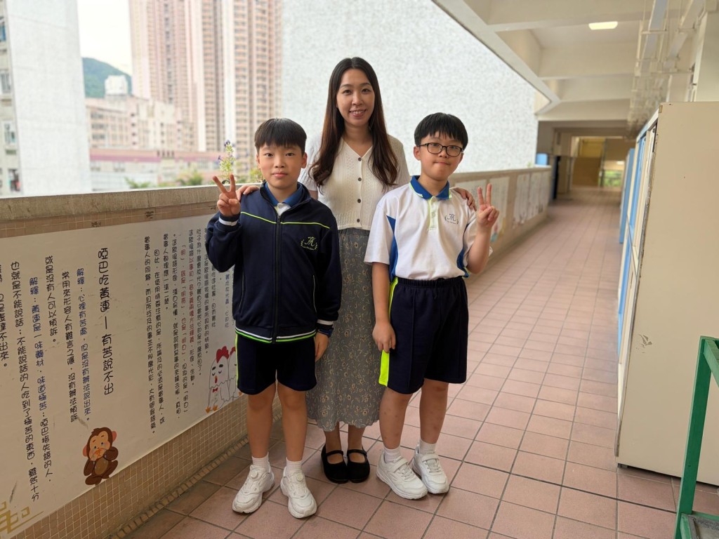 （左起）莫同學、鳳溪廖潤琛紀念學校英文科主任高家明、鍾同學（圖片來源：受訪者提供）