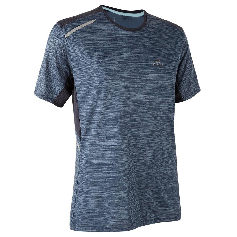 Kalenji男裝跑步T恤Run Dry+/$99/Decathlon，採用可排汗的柔軟科技布料製作，保持乾爽，腋下位置以網眼材質製作，提升透氣度。