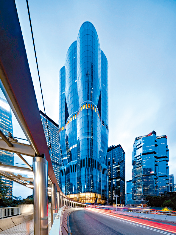 The Henderson連奪3項殊榮。