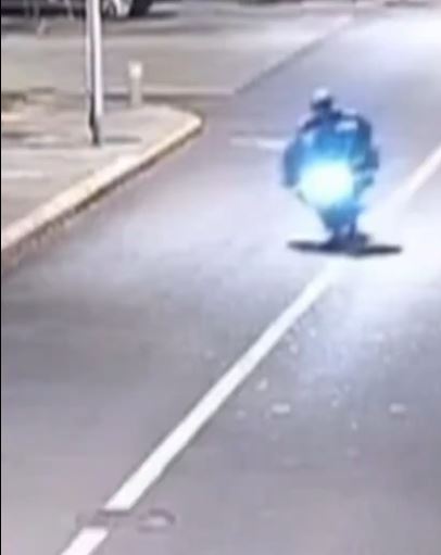 馮某醉酒後堅持自駕電雞回家，結果途中6次自炒，最後身亡。果然新聞