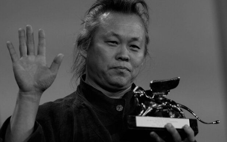 俄羅斯媒體引述拉脫維亞最大網站「達爾菲（Delfi.）」報導，金基德因為新冠肺炎於拉脫維亞去世，享年60歲，更傳出他在治療途中併發其他症狀，因此不幸喪命。

