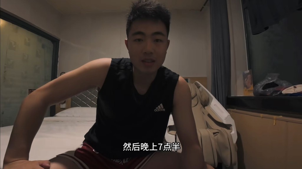 考公四连败后，向一丁到六国17城旅游散心。抖音