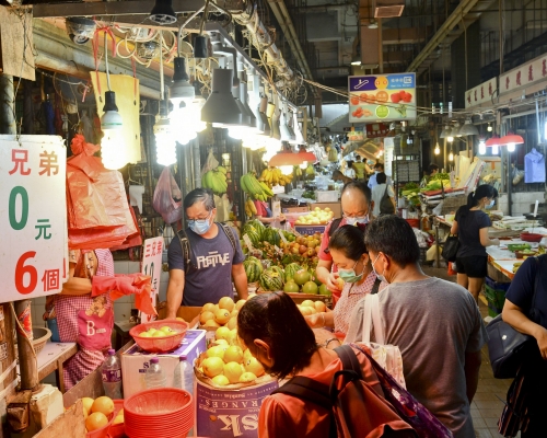 美食團導遊分享，最鍾意帶旅客行街市，解釋街市文化。資料圖片