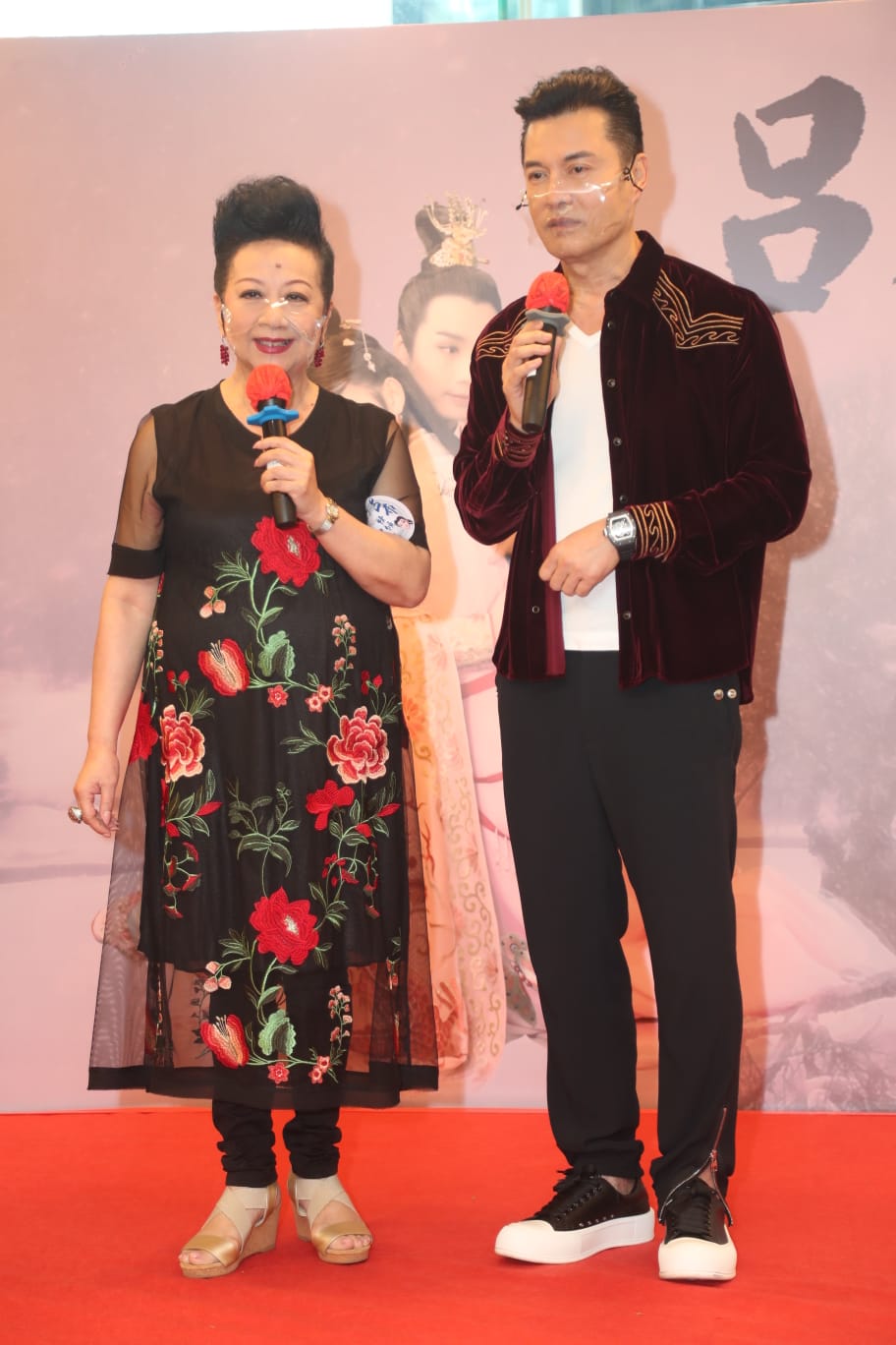 薛家燕表示在8歲時也演過貂蟬,當時緊張得手震!