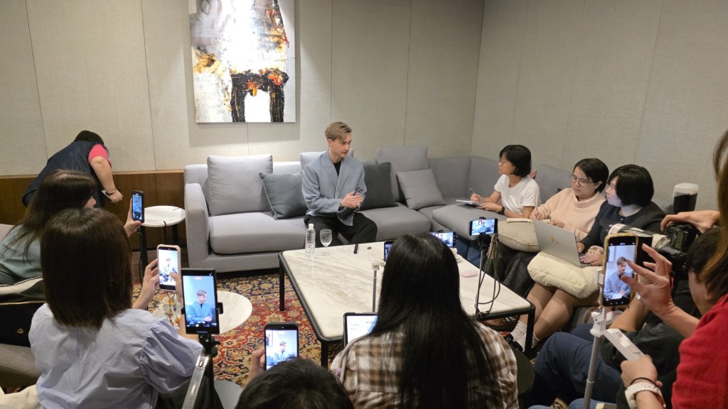 朱敏瀚接受當地傳媒訪問。