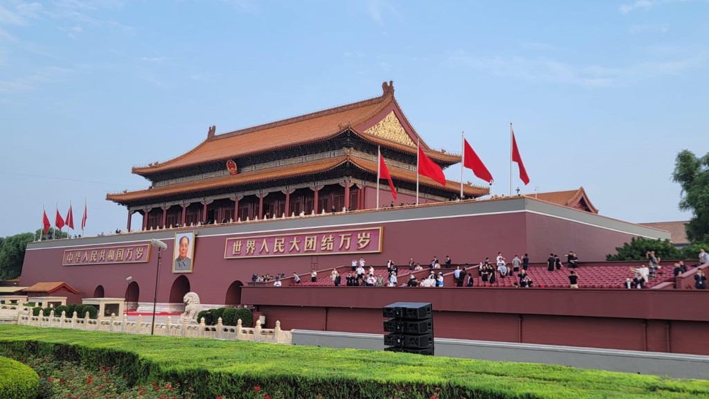 由於城樓位置有限,所以港澳代表只有少數能就座。陳茂波FB圖片 由於城樓位置有限,所以港澳代表只有少數能就座。陳茂波FB圖片