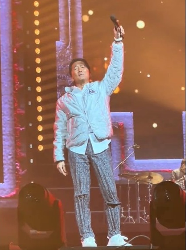 最近，齊秦和趙傳、Beyond鼓手葉世榮在北京舉行「致敬傳奇跨年演唱會」，有網民在小紅書上分享了齊秦當晚開唱的影片。