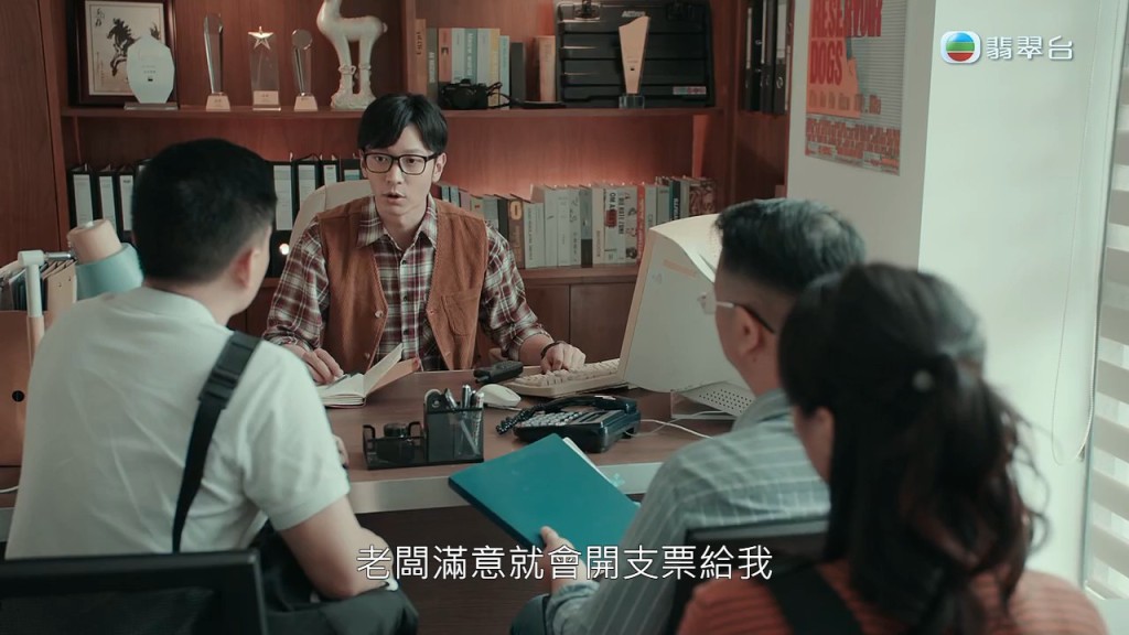 「俊駒」高鈞賢執導的電影卻因李嘉走佬，工作人員怕冇糧出而不肯補拍。