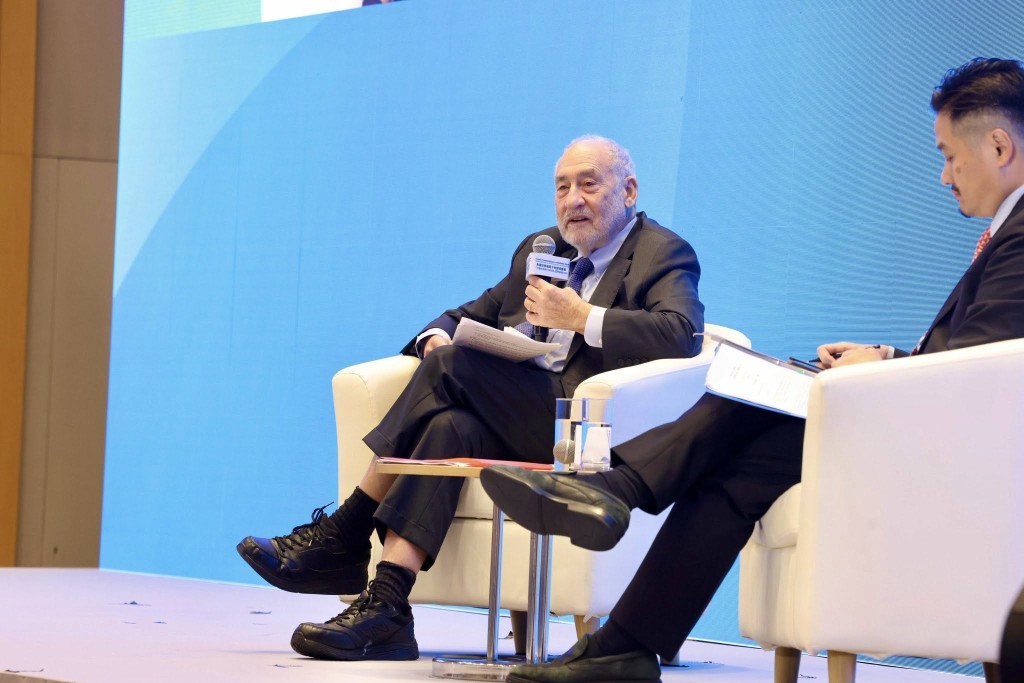 諾貝爾經濟學獎得主Joseph E. Stiglitz教授。李家超FB圖片