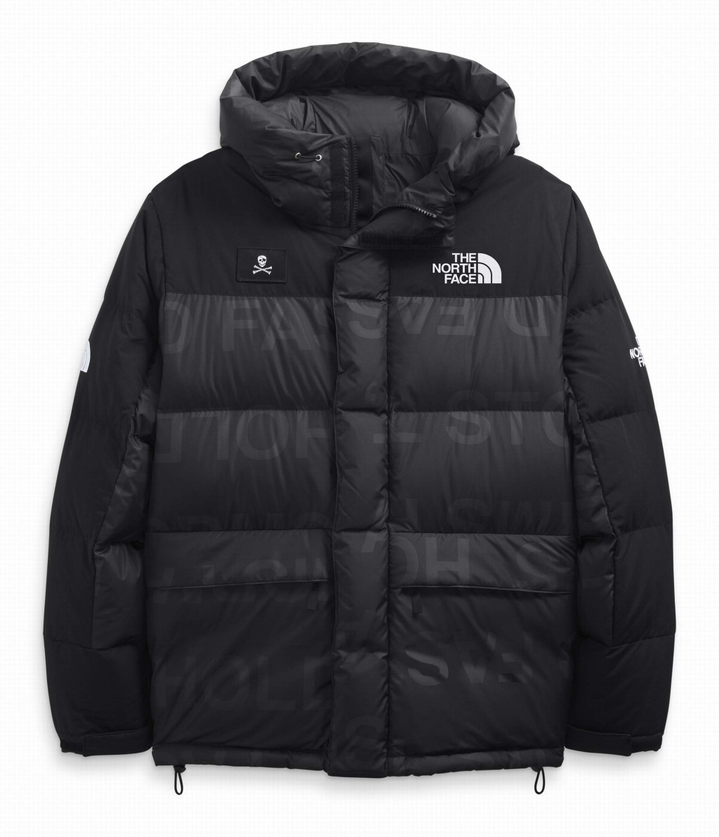 Conrad Collection特别系列黑色羽绒Parka/$3,490，灵感源于The North Face探险队前队长Conrad Anker远征时随身携带的Jolly Roger旗帜，以及其鼓舞人心的名言。