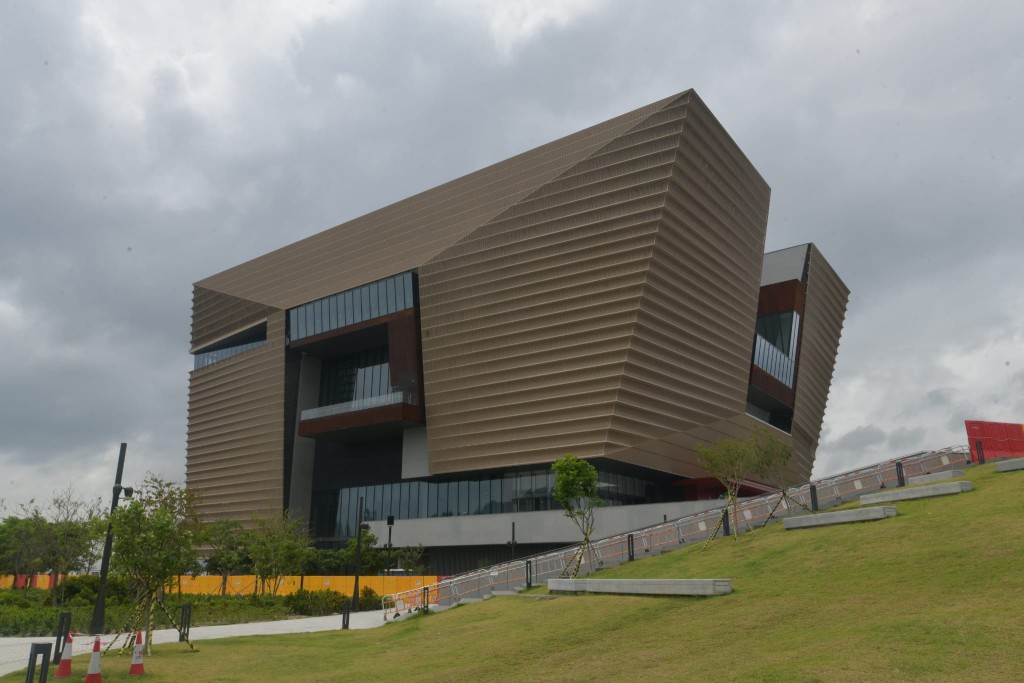 备受瞩目的香港故宫文化博物馆大楼已竣工，将于7月开幕。