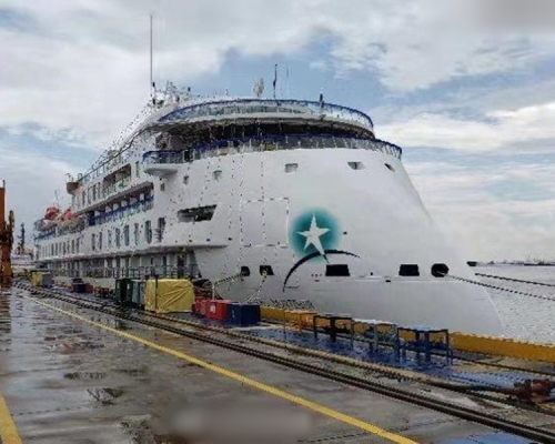 中國首架自製極地探險遊輪「一號郵輪」正式在江蘇海門基地交付，並於10月底正式啟用。 網圖
