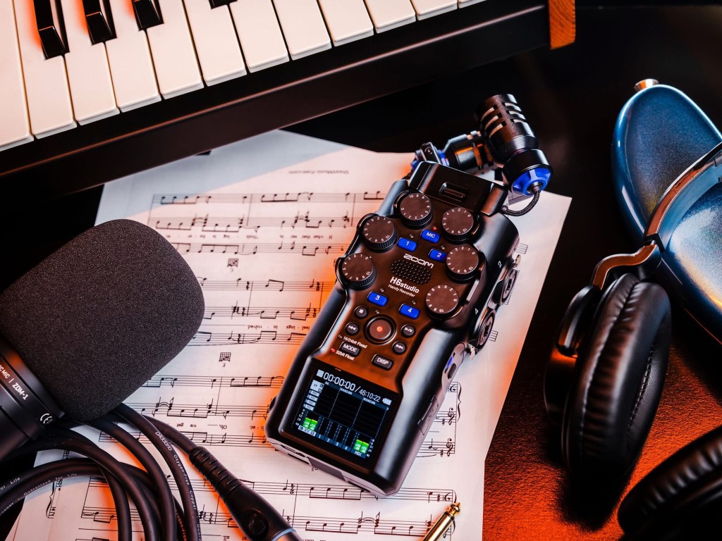 电子音乐设备制造商Zoom于2006年在日本注册商标。  fb / 株式会社ズーム