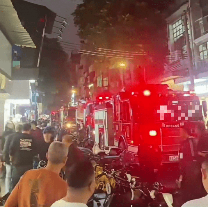 窗戶LED屏上放「動態火焰」,引來5輛消防車。 窗戶LED屏上放「動態火焰」,引來5輛消防車。