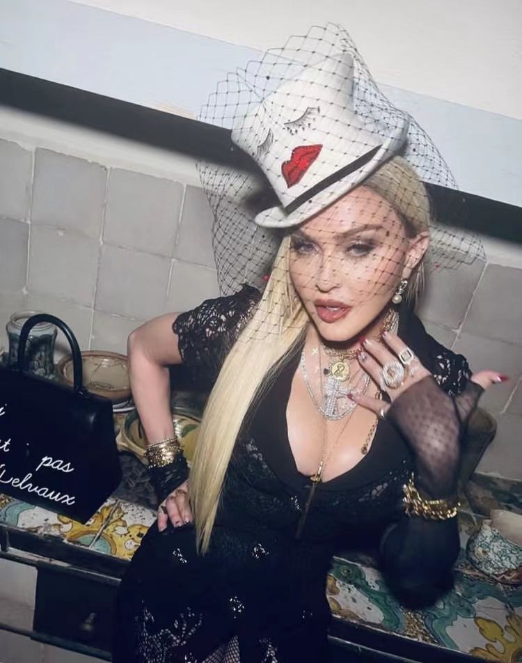 Madonna instagram
