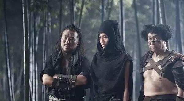 2013年，赵志凌（右）演出周星驰电影《西游降魔篇》。