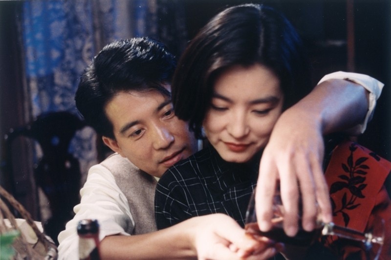 林青霞1990年演出的《滚滚红尘》与秦汉合作。