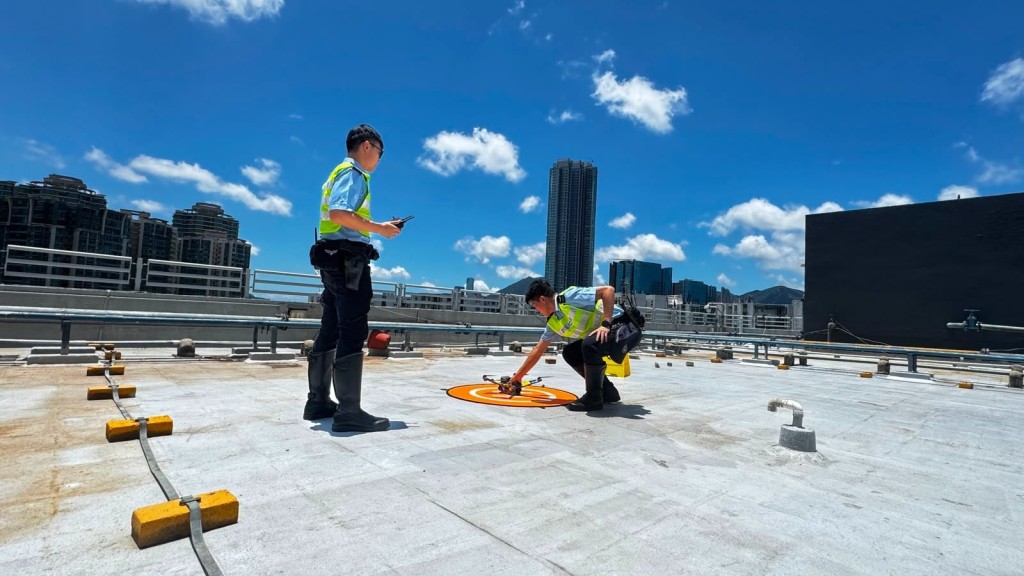 警方首次應用無人機打擊電動單車相關違法行為。