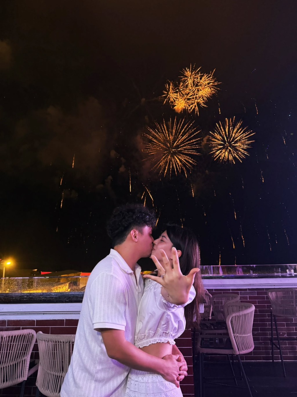 章景恆去年在小鎮向女友求婚。