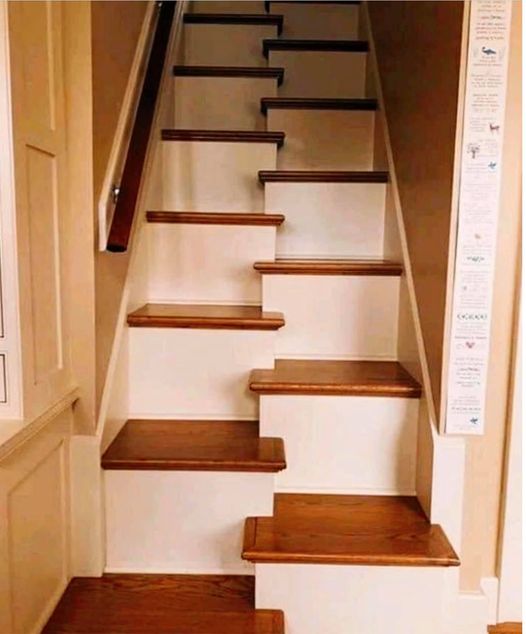 網民指這是俗稱的「女巫樓梯」（Witches Stairs）。twitter圖