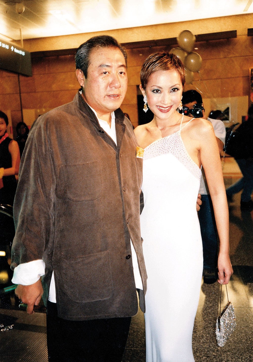 薛芷伦与马清伟（左）于2003年婚姻破裂，最终离婚收场。