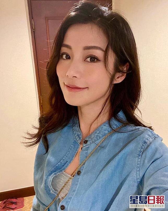 23) 杨柳青（现名杨梓菁）于8月与TVB完约。