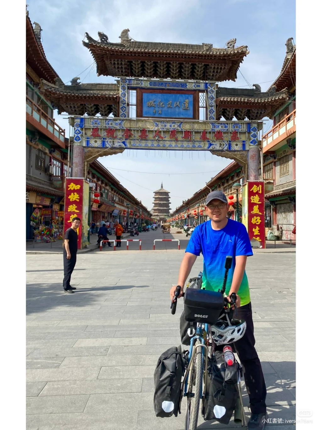 姜野經常徒步、騎單車到各地旅行。