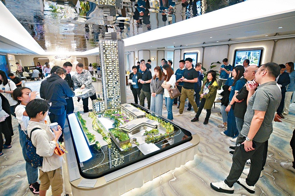 啟德DOUBLE COAST I展銷廳過去兩日錄逾8000人參觀。