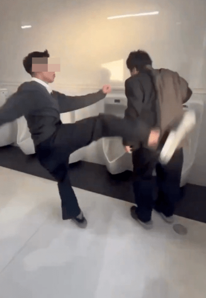 再起腳踢頭。X@seikatsuhogo_mu