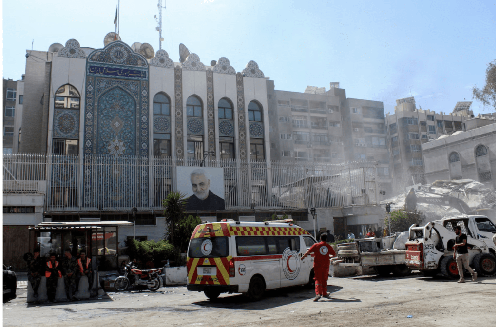 伊朗将对早前叙利亚驻大马士革大使馆被炸事件进行报复。路透社