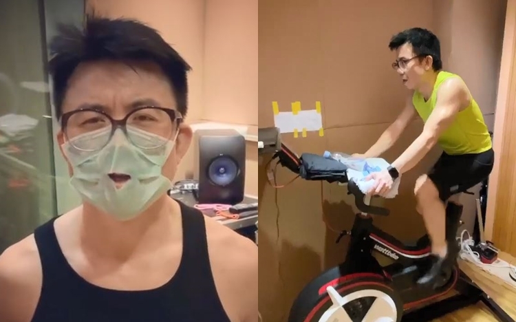 因為戴口罩跑步搞到口罩濕晒唞唔到氣,陳奐仁只能篤穿個罩。室外戴罩做運動好辛苦,轉喺室內做囉。