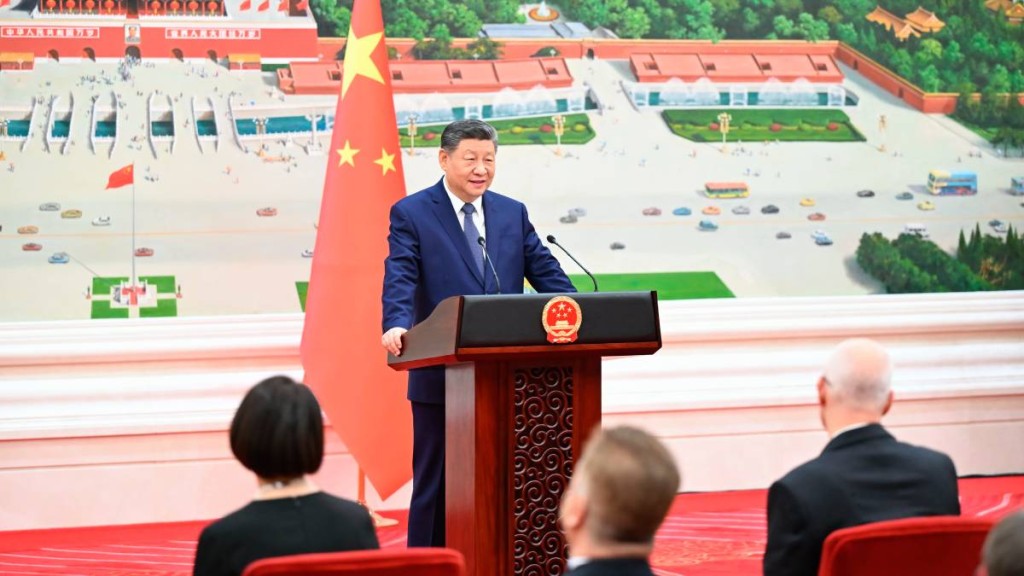 習近平引用「盲人摸象」故事，盼駐華大使多走走看看。新華社