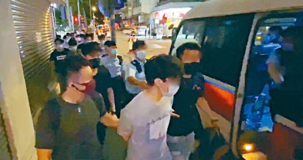 中四生涉旺角擲物堵路。資料圖片