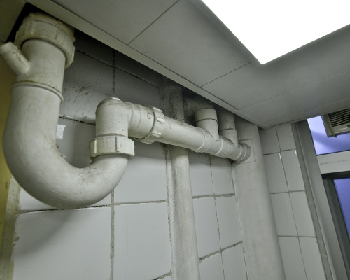 屋宇署指排水系統需要符合《建築物條例》。資料圖片