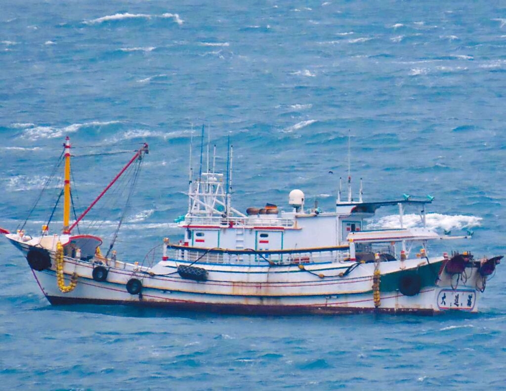 台灣澎湖漁船大進滿88號2日晚遭大陸海警登檢，並帶回福建圍頭港。 中時