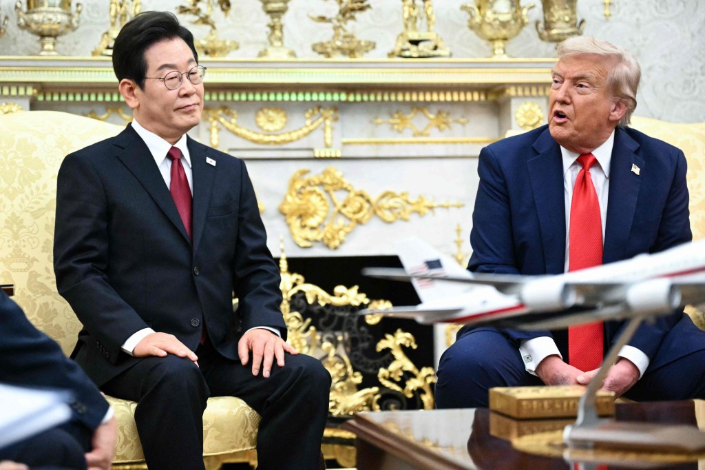 特朗普強調,移民執法未損害他與南韓的關係,圖為南韓總統李在明早前到訪白宮。法新社 特朗普強調,移民執法未損害他與南韓的關係,圖為南韓總統李在明早前到訪白宮。法新社