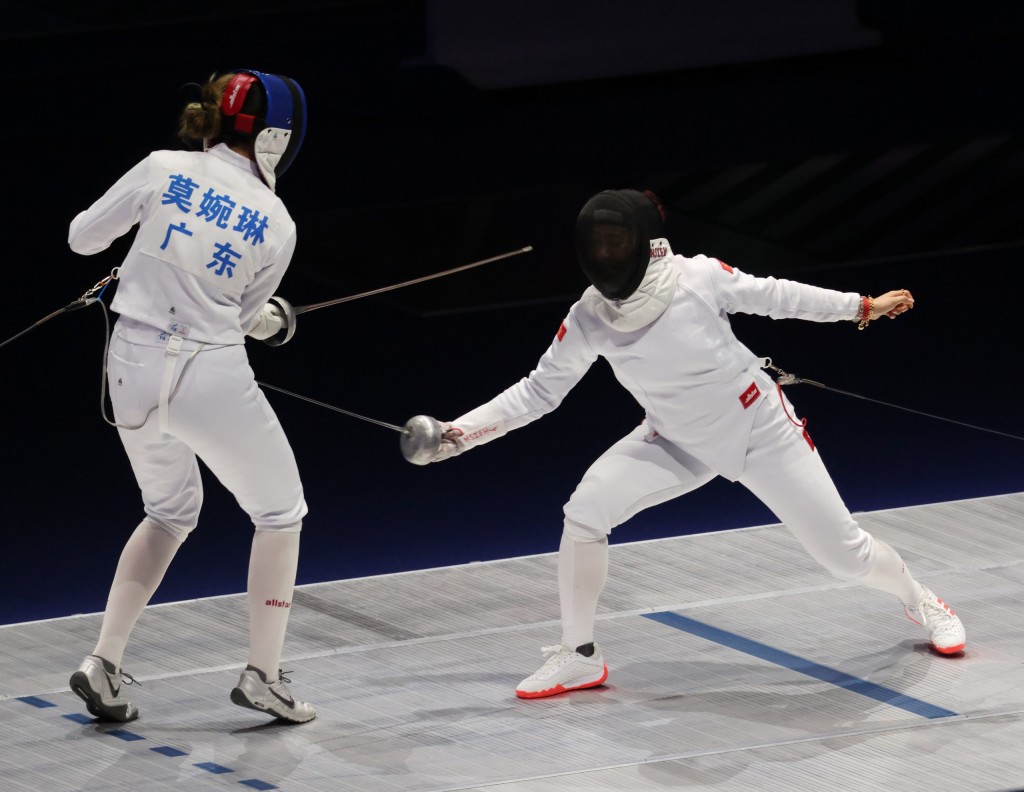 首次參加全運會個人賽的佘佘(右)即為香港奪得一面獎牌。徐嘉華攝 首次參加全運會個人賽的佘佘(右)即為香港奪得一面獎牌。徐嘉華攝