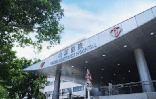 男騎士由救護車送往北區醫院搶救，惟最終證實不治。