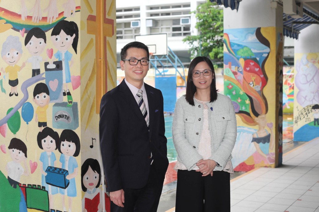 （左起）郭世民校长与刘雪韵主任表示，学校的生涯规划教育是全人发展的重要元素。