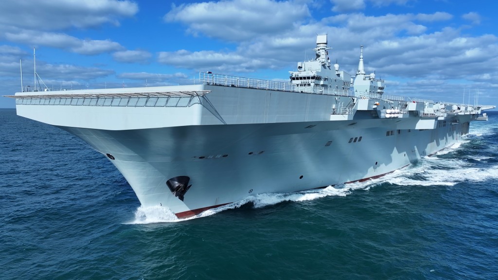 四川艦完成首次航行試驗。 新華社