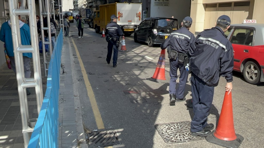 警員到場調查。楊偉亨攝