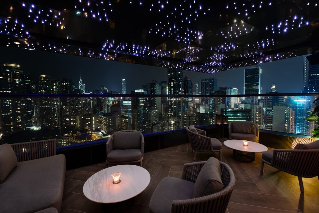 湾仔英皇骏景酒店 The Crown 圣诞倒数派对 湾仔英皇骏景酒店 The Crown 圣诞倒数派对