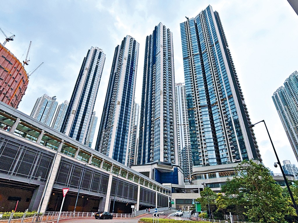 將軍澳日出康城SEASONS系列昨日連沽2伙，周末期間共售出15伙。