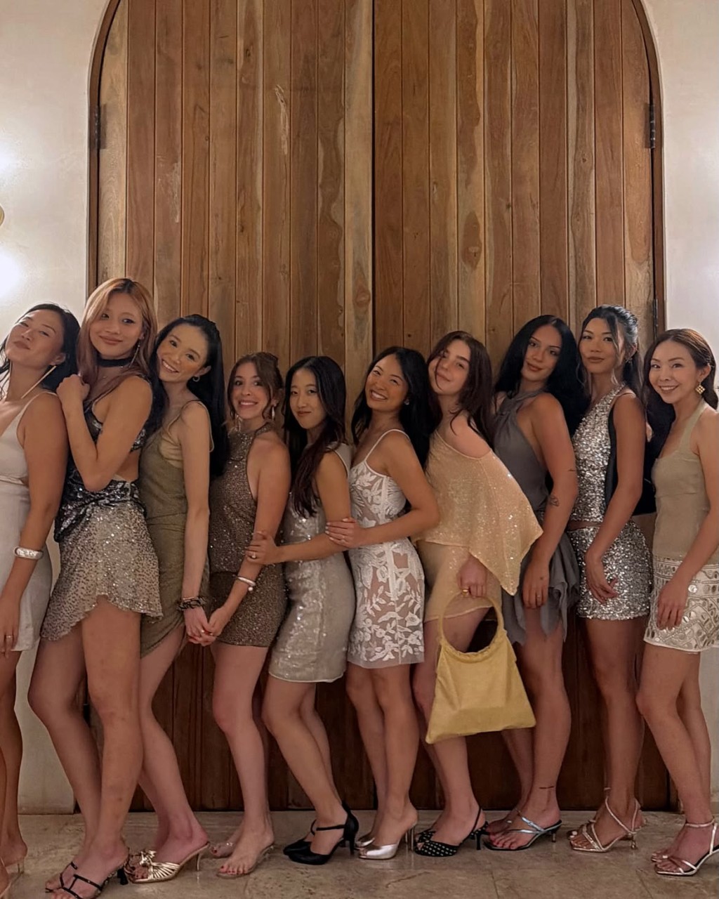 Allison Hsu與一班好姊妹舉行告別單身派對。